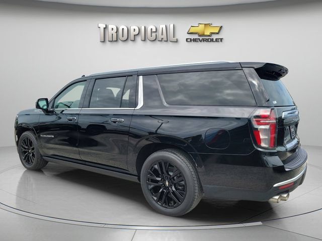 Used 2024 Chevrolet Suburban High Country AWD/4WD image 3
