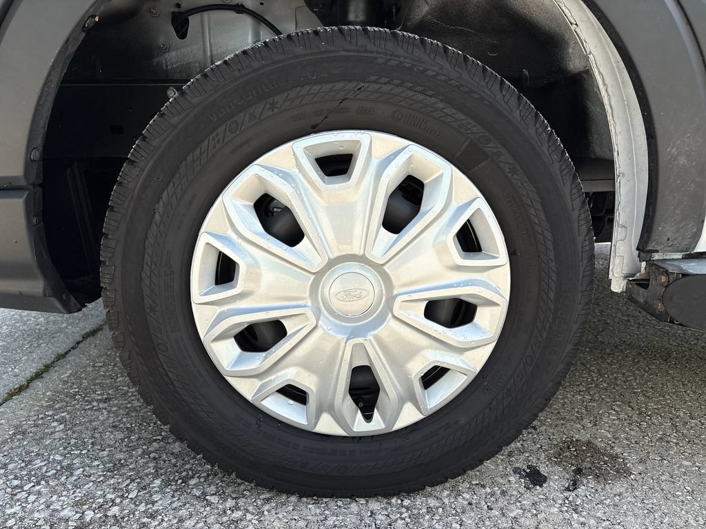 Certified 2025 Ford Transit 250 Low Roof w/ Exterior Upgrade Package RWD image 15