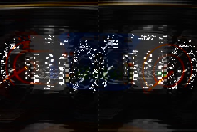 Used 2024 Jeep Wrangler Unlimited Rubicon w/ Technology Group image 26