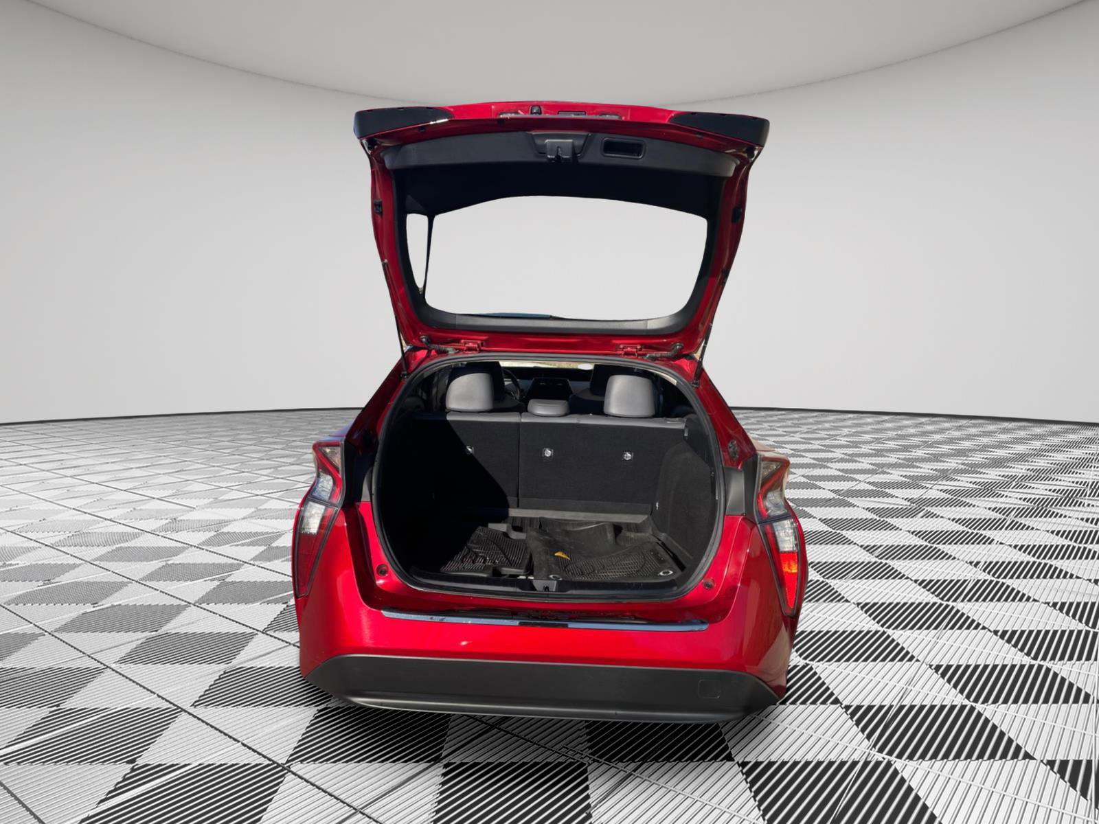 Used 2017 Toyota Prius Four w/ Protection Package image 6