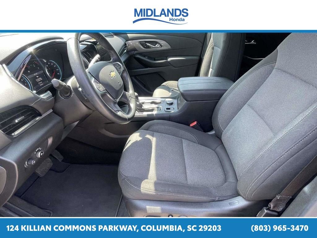 Used 2023 Chevrolet Traverse LT FWD image 16