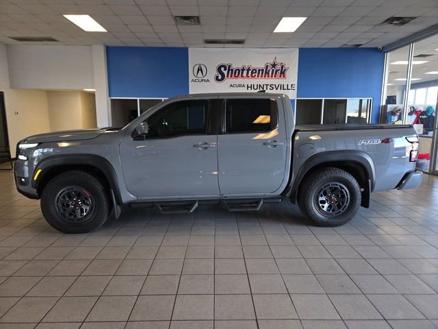 Used 2025 Nissan Frontier PRO-4X w/ Pro Convenience Package image 5