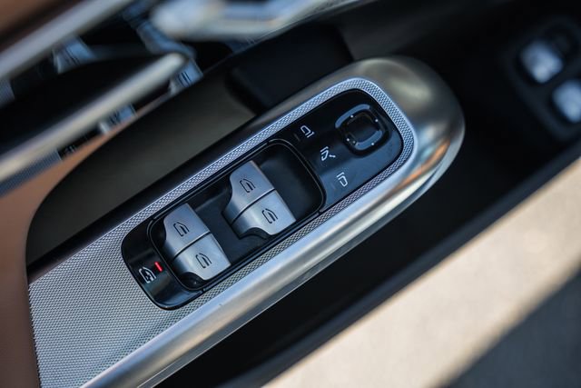 Used 2025 Mercedes-Benz E 53 AMG e 4MATIC Sedan image 37