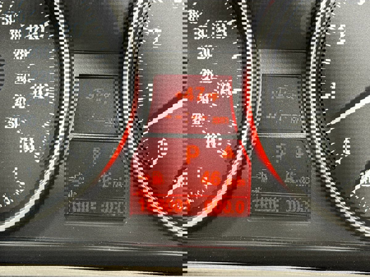 Used 2010 BMW 328i Convertible image 12