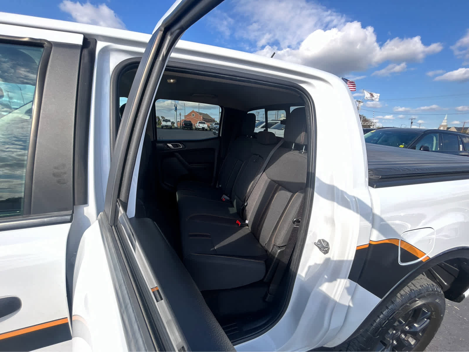 Used 2022 Ford Ranger XLT w/ Equipment Group 302A High image 8