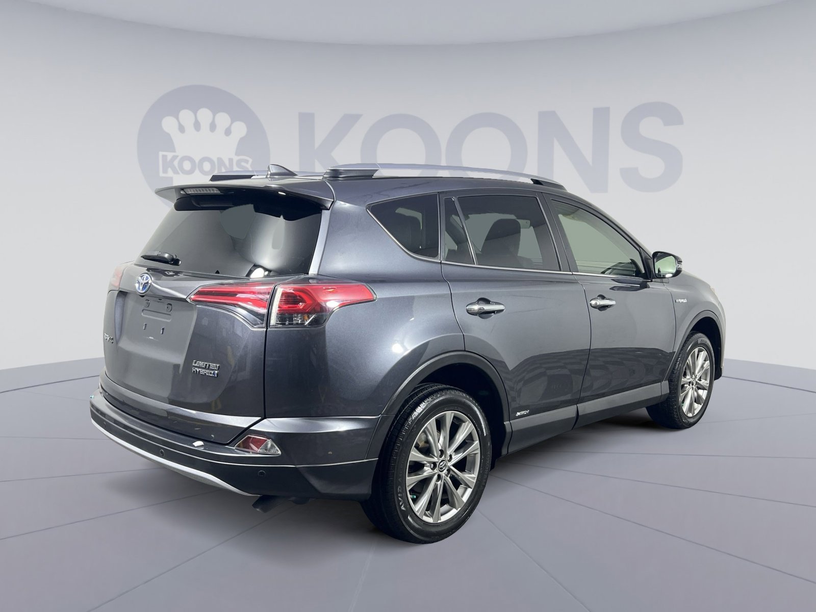 Used 2018 Toyota RAV4 Limited image 7