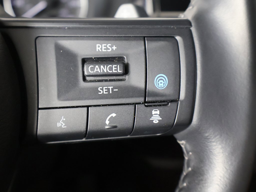 Used 2024 Nissan Pathfinder SV image 41