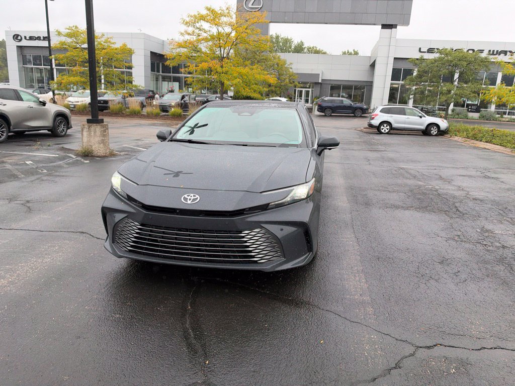 Used 2025 Toyota Camry XLE w/ Premium Plus Package AWD/4WD image 8