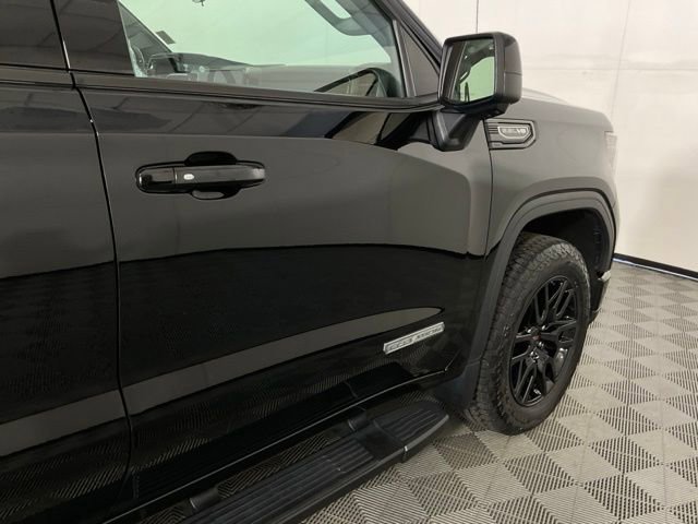Used 2024 GMC Sierra 1500 Elevation w/ Elevation Premium Package AWD/4WD image 9
