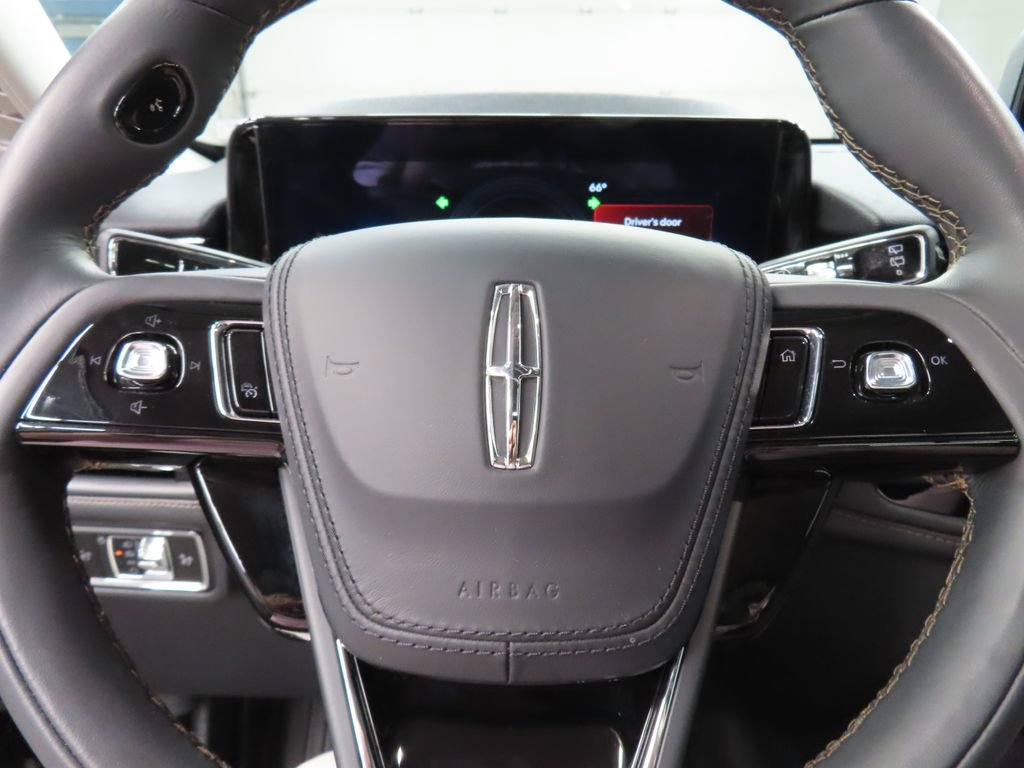 Used 2025 Lincoln Aviator Reserve w/ Jet Appearance Package AWD/4WD image 59
