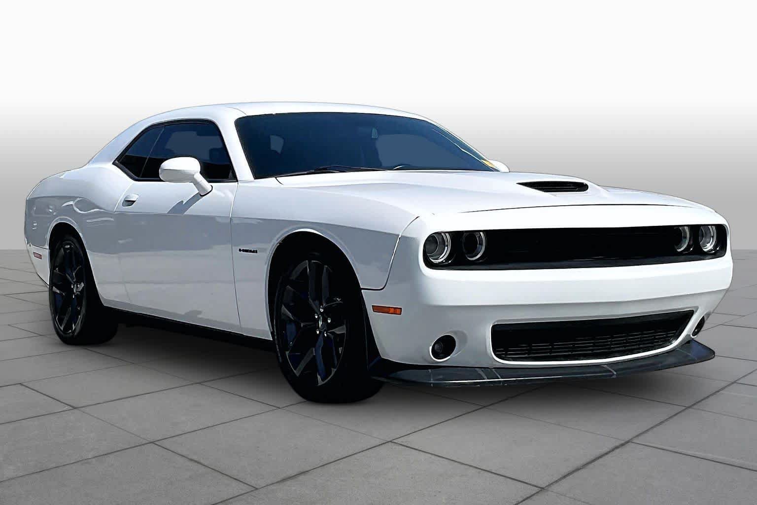 Used 2021 Dodge Challenger R/T w/ Blacktop Package RWD image 3