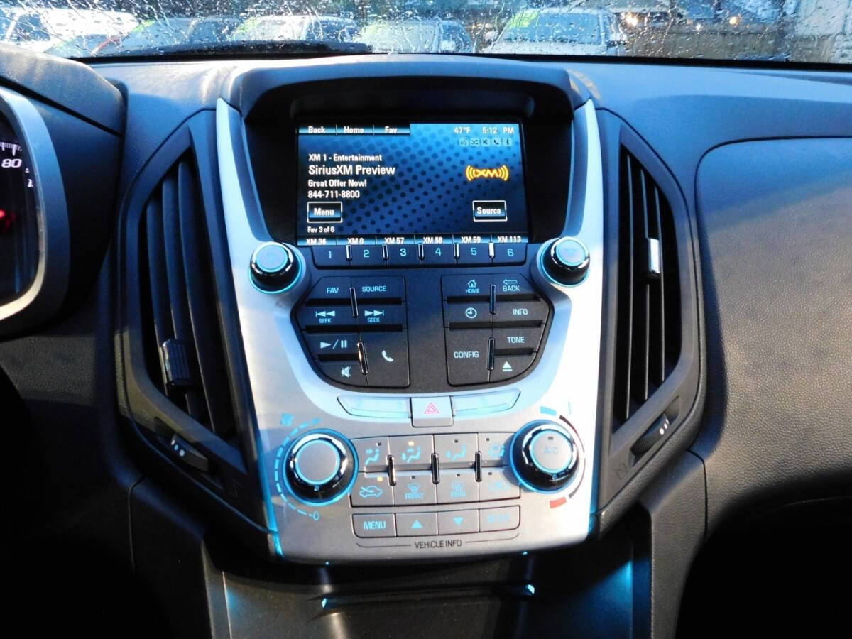 Used 2015 Chevrolet Equinox LT image 11