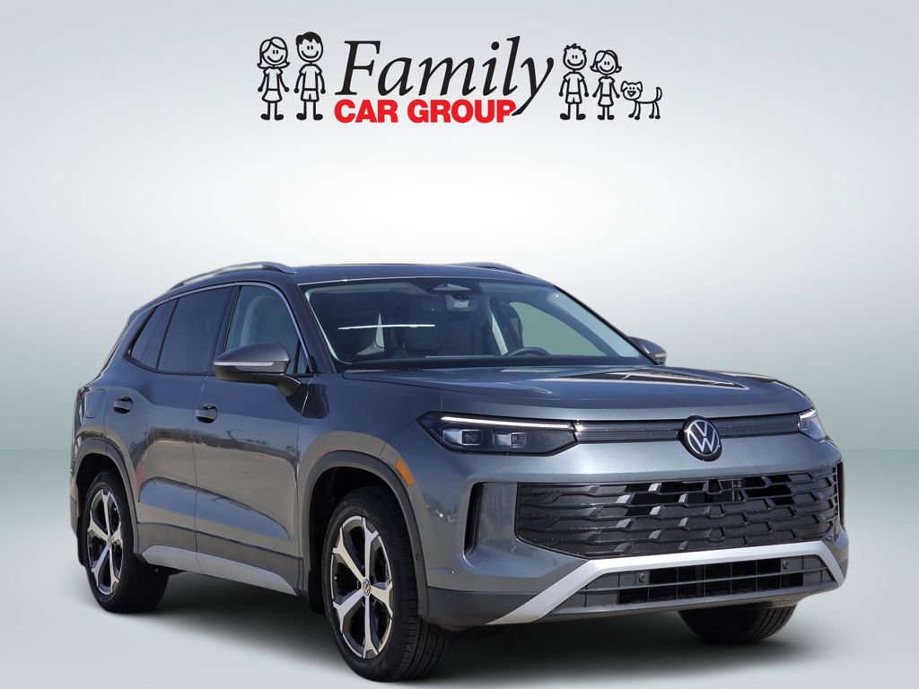 New 2026 Volkswagen Tiguan SE FWD image 2