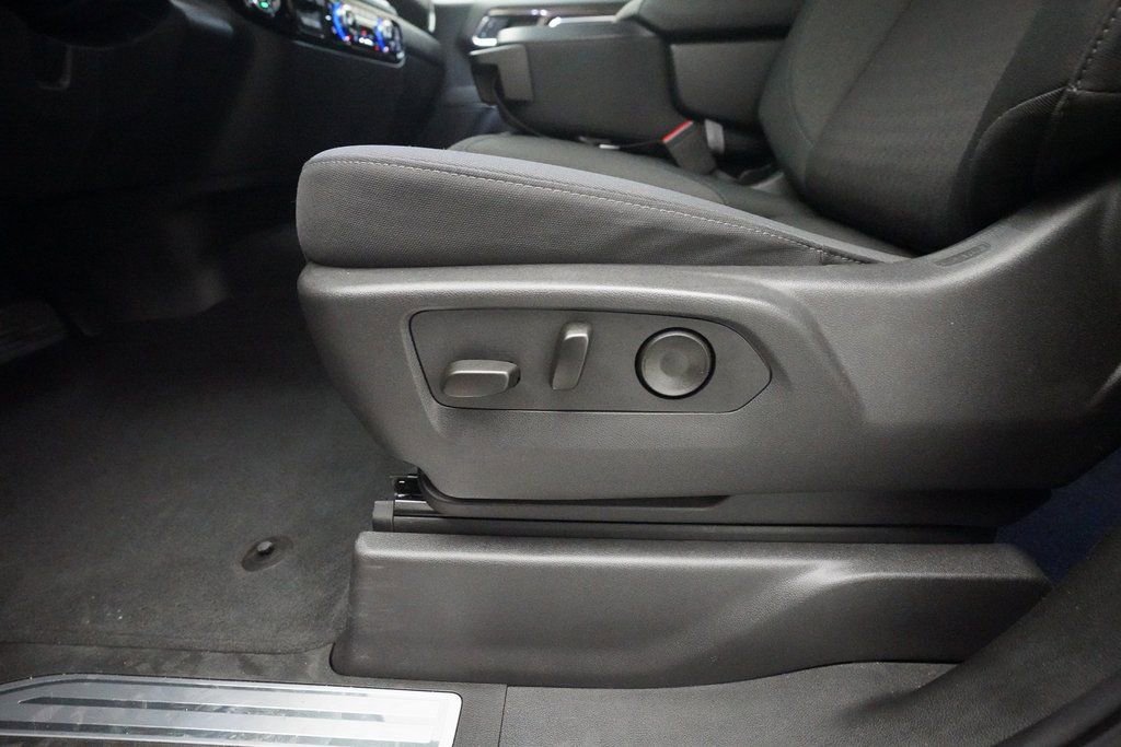 Used 2025 GMC Sierra 1500 Elevation image 28