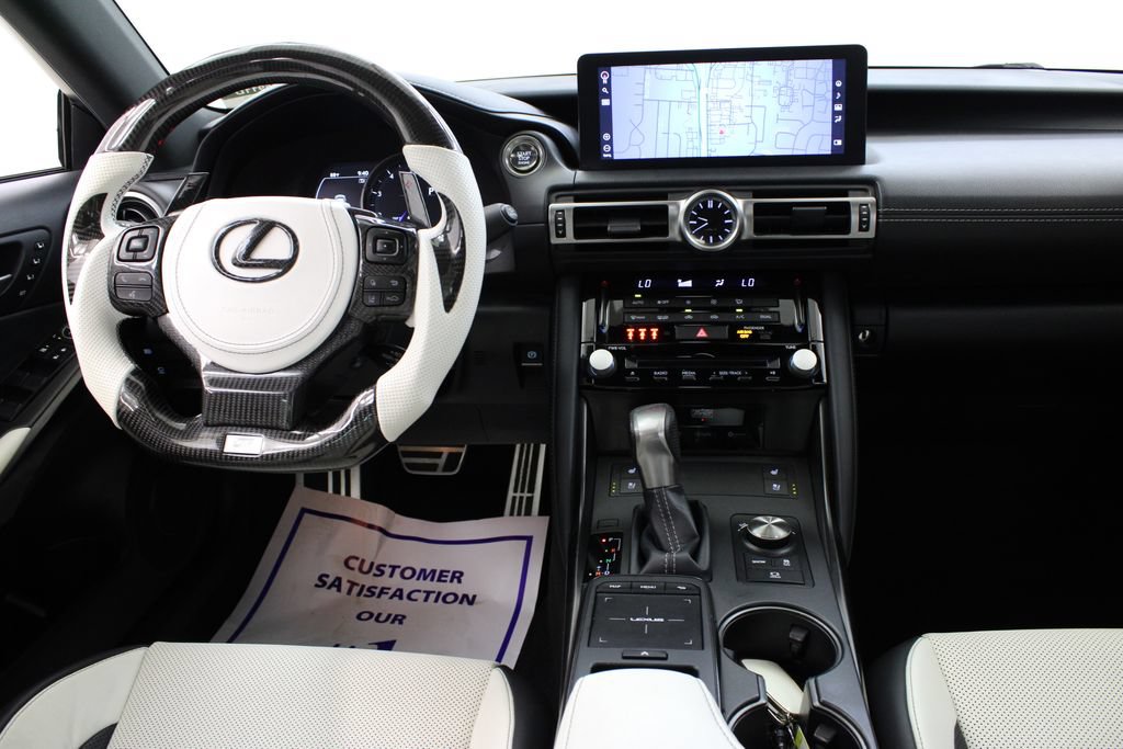 Used 2022 Lexus IS 350 F Sport RWD image 9