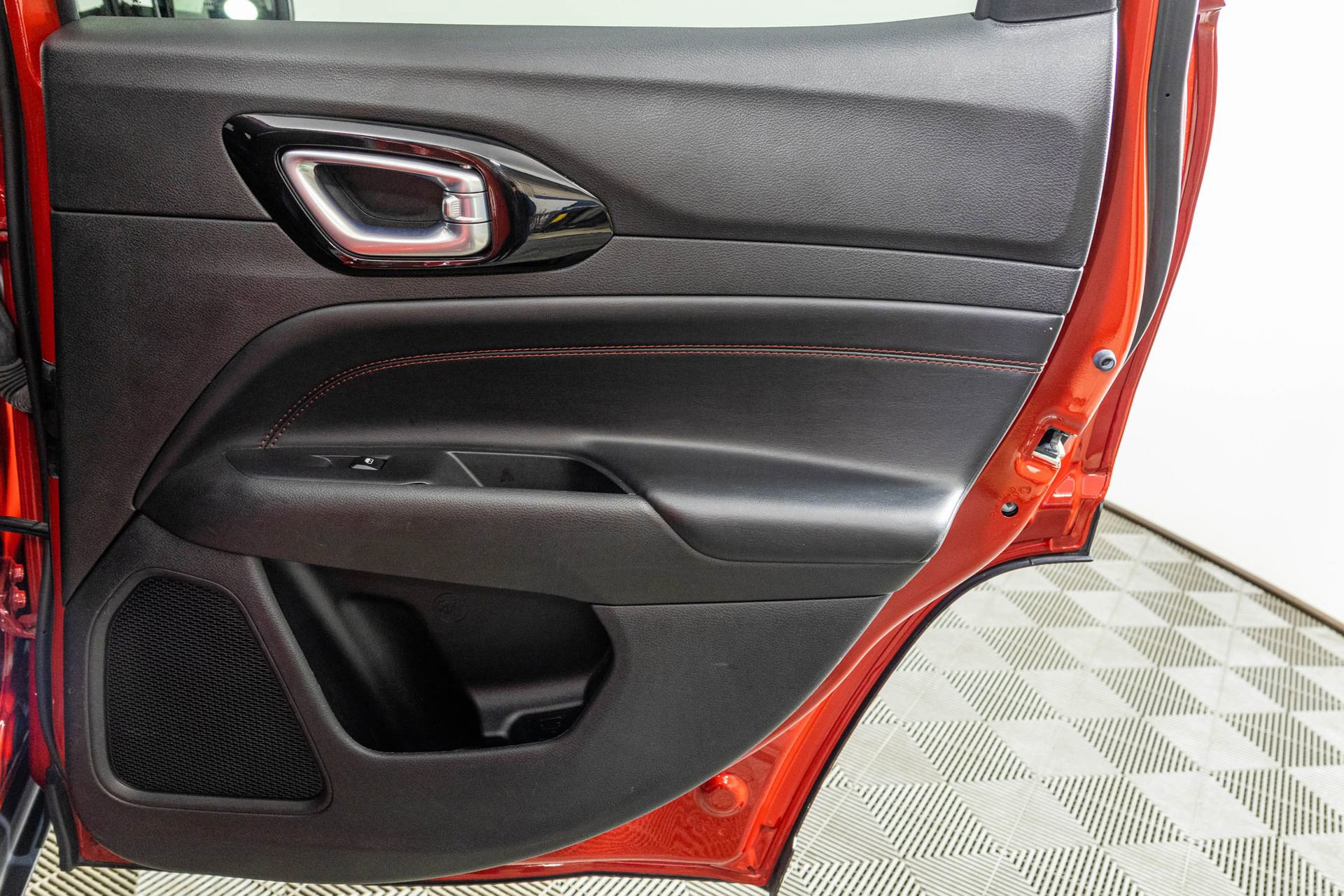 Used 2023 Jeep Compass Trailhawk image 41