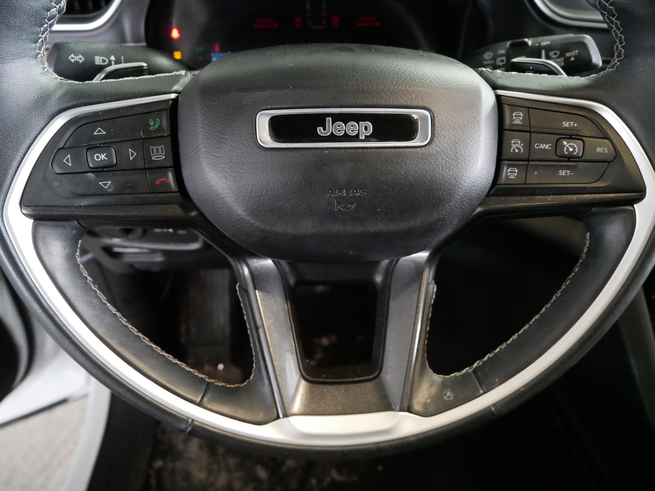 Used 2022 Jeep Grand Cherokee Altitude image 25