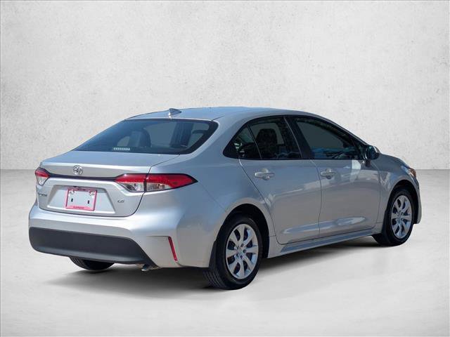 Used 2025 Toyota Corolla LE FWD image 5