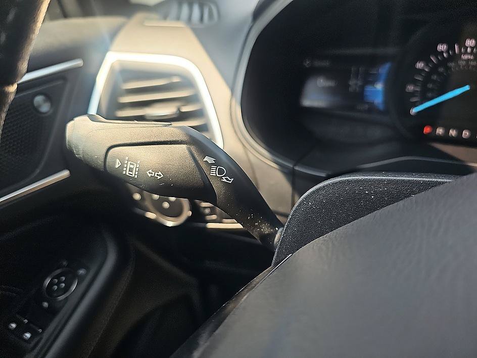 Used 2023 Ford Edge Titanium w/ Equipment Group 301A AWD/4WD image 21