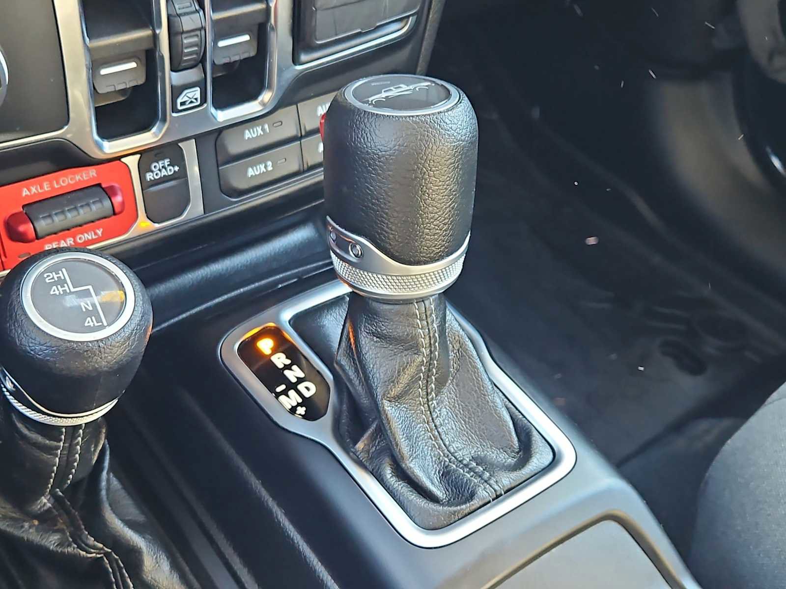 Used 2024 Jeep Gladiator Sport image 27