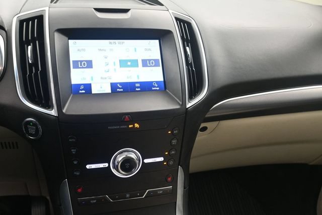 Used 2020 Ford Edge Titanium w/ Class II Trailer Tow Package AWD/4WD image 11