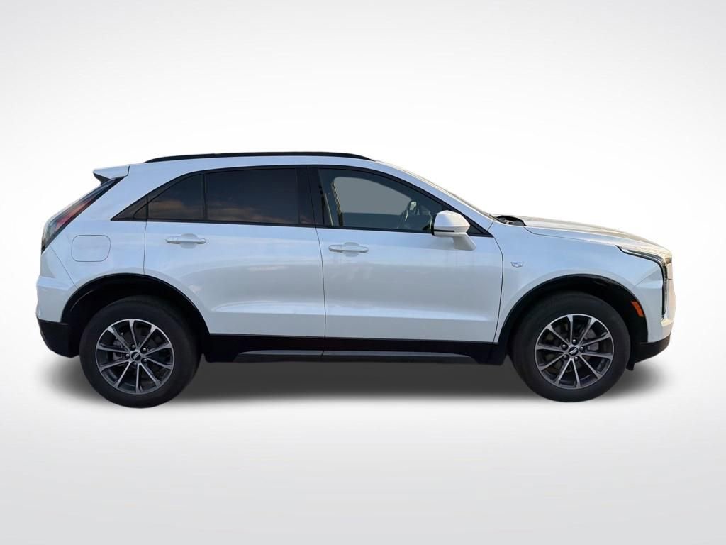 Used 2024 Cadillac XT4 Sport w/ Cold Weather Package image 10