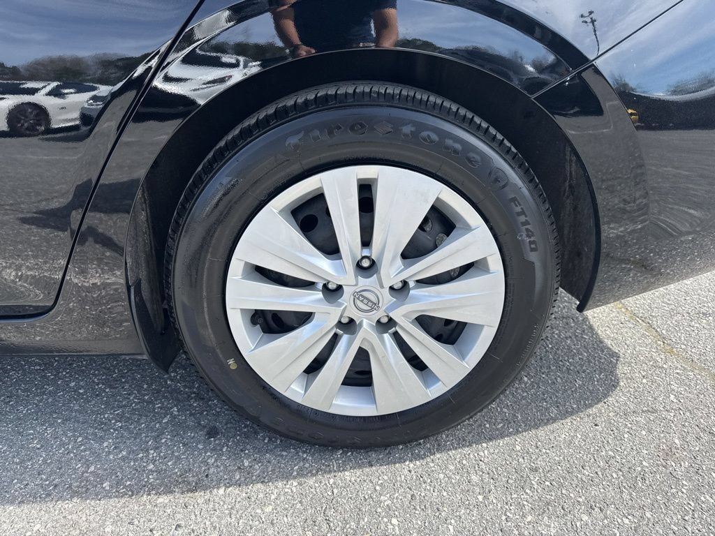 Used 2025 Nissan Sentra S FWD image 26