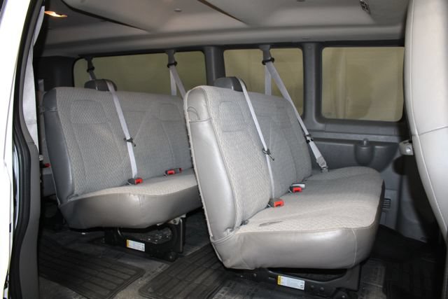 Used 2025 Chevrolet Express 3500 LT w/ LT Preferred Equipment Group RWD image 9