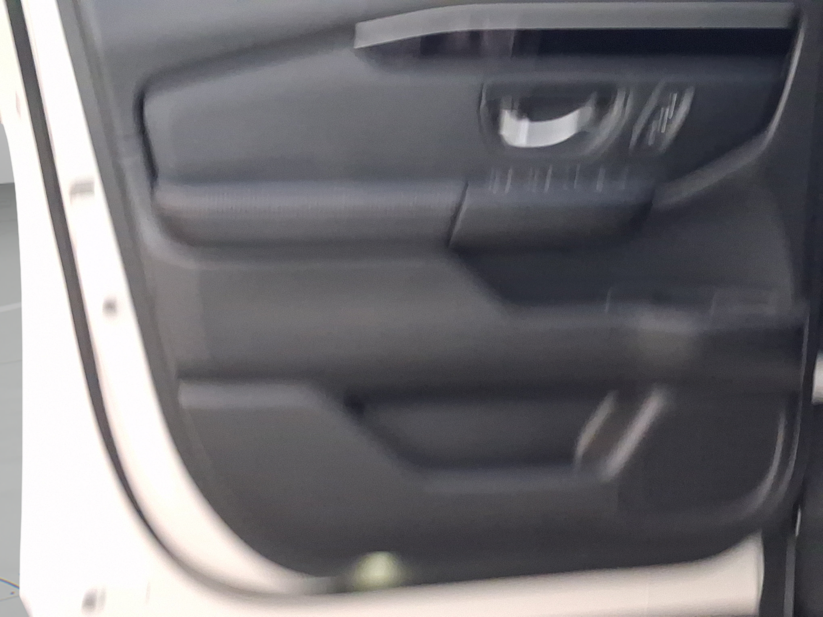 Used 2025 Honda Pilot Touring image 13