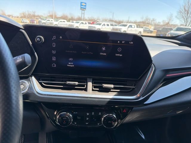 Used 2024 Chevrolet Trax RS FWD image 20