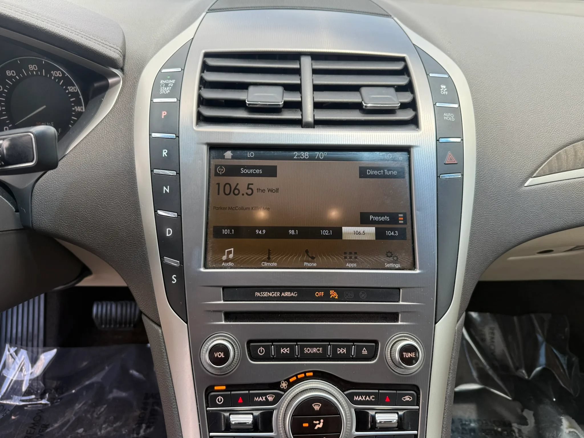 Used 2017 Lincoln MKZ Select FWD image 18