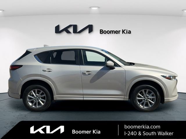 Used 2025 MAZDA CX-5 AWD 2.5 S w/ Select Package image 4