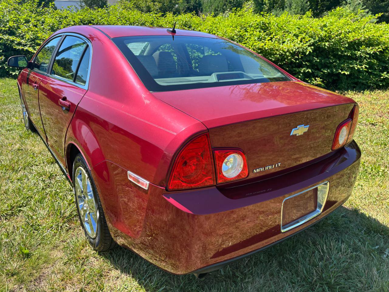 Used 2010 Chevrolet Malibu LT w/ Premium Audio Package FWD image 7