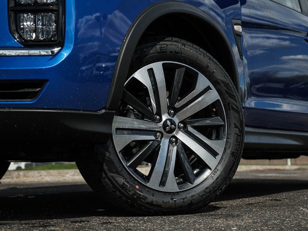 New 2026 Mitsubishi Outlander Sport ES AWD/4WD image 6