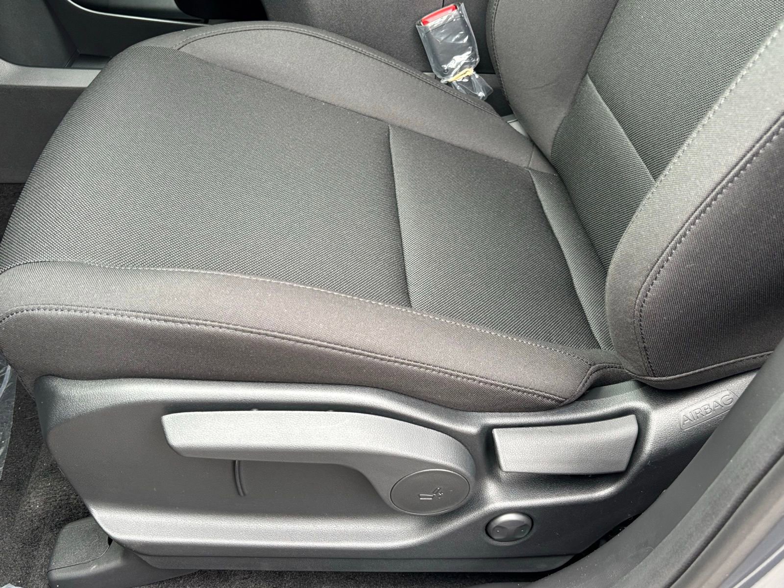 New 2026 Hyundai Santa Fe SE image 13