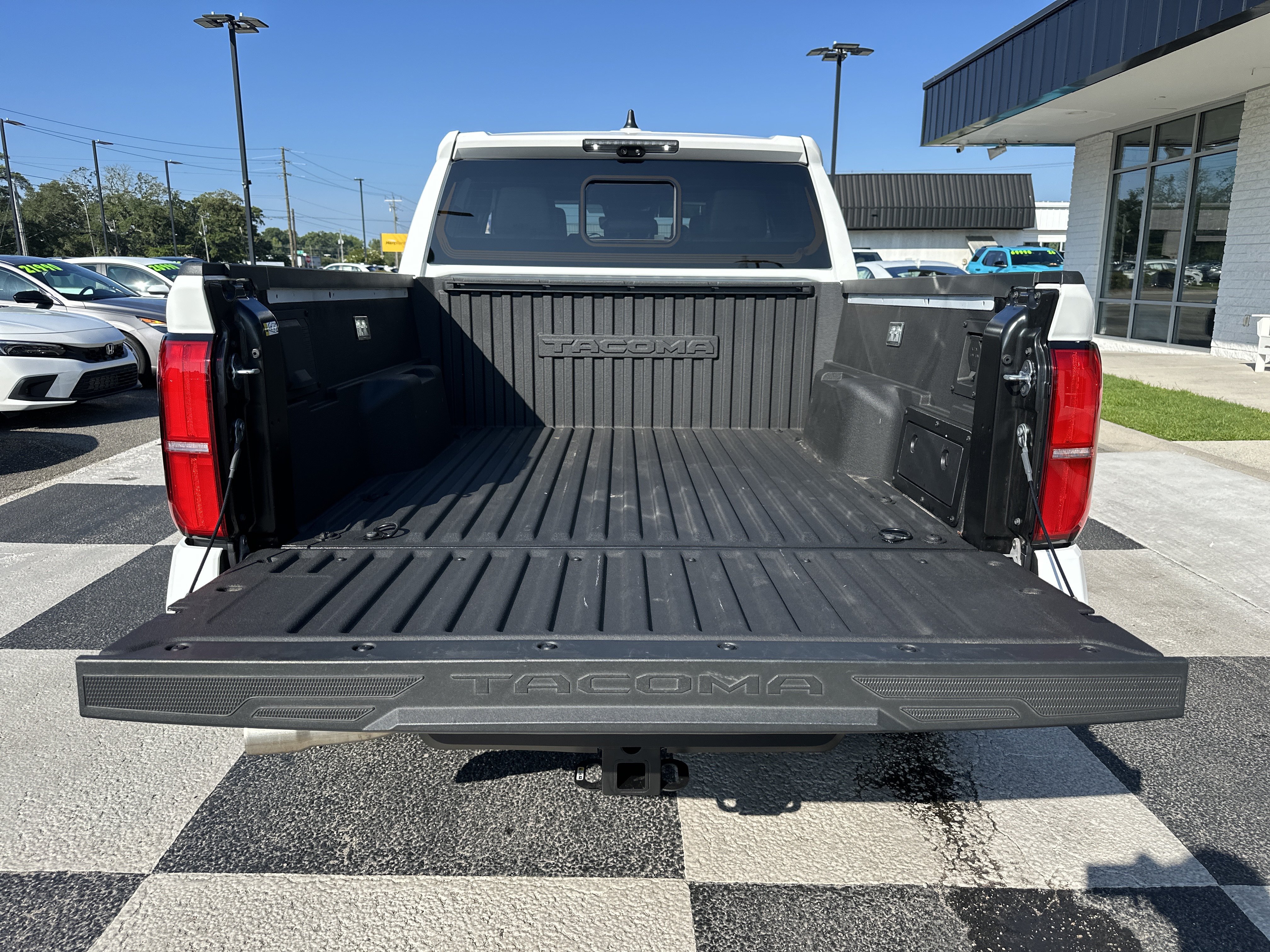 Used 2024 Toyota Tacoma TRD Off-Road AWD/4WD image 5
