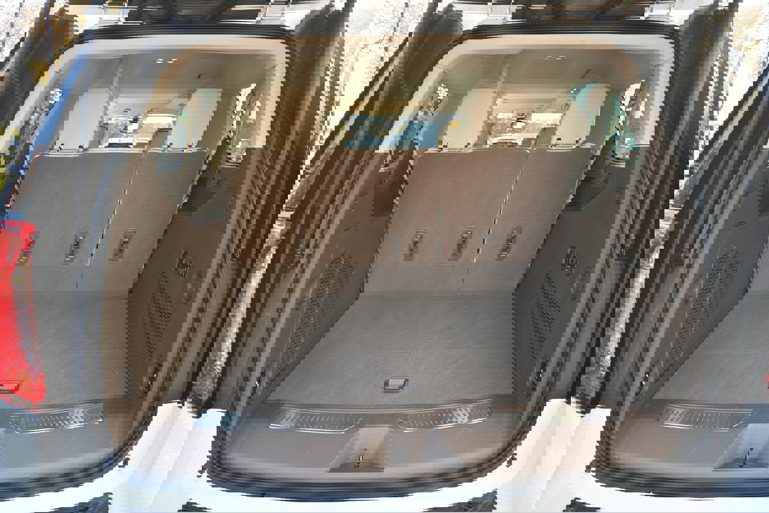 Used 2022 GMC Yukon XL Denali w/ Max Trailering Package image 14