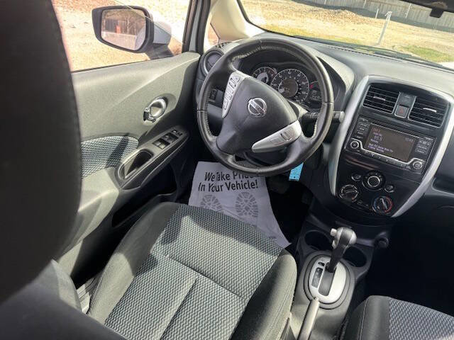 Used 2017 Nissan Versa Note SV image 23