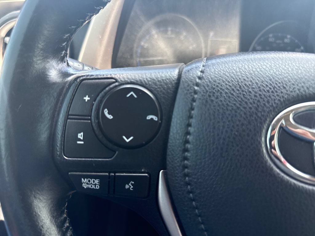 Used 2017 Toyota RAV4 XLE FWD image 25