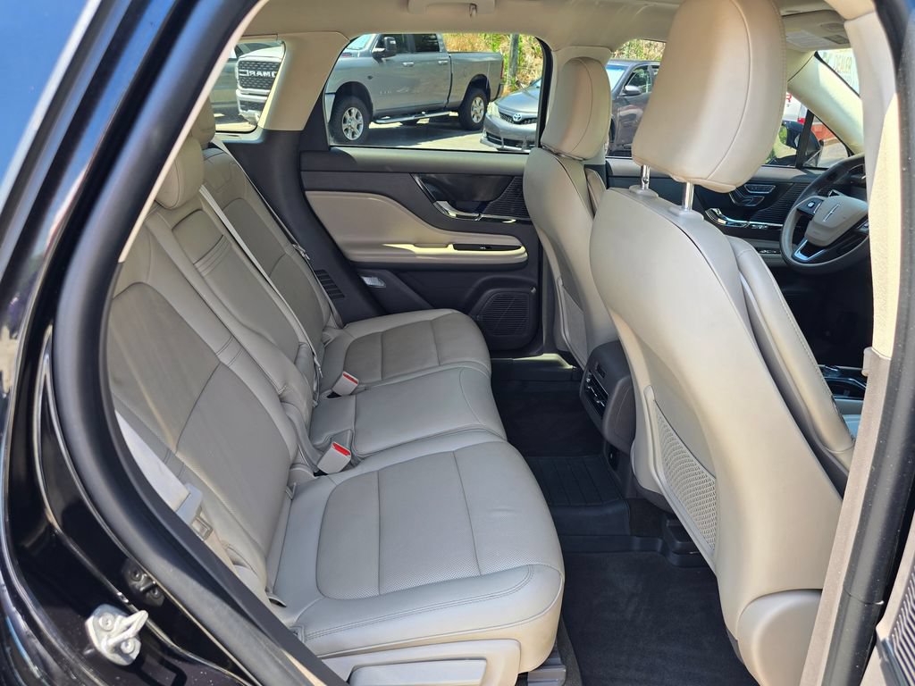 Used 2022 Lincoln Corsair FWD w/ Premium Package image 26