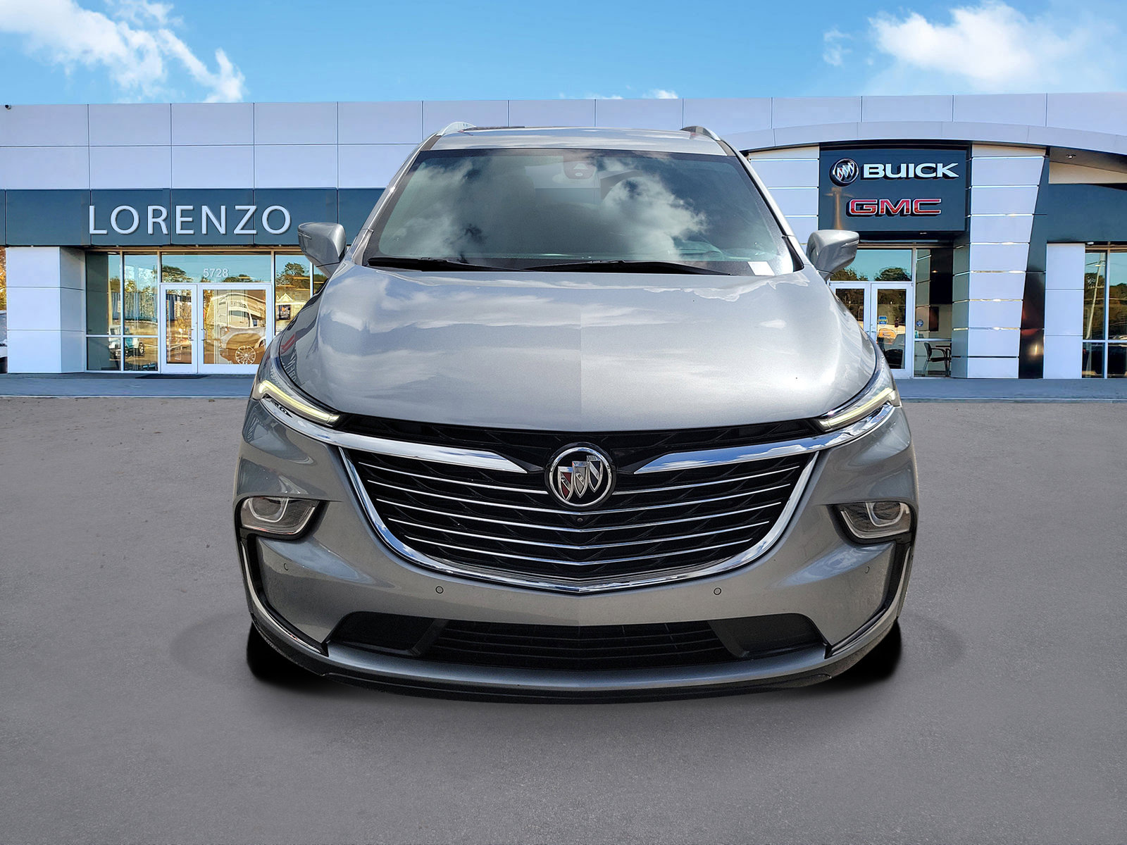 Used 2024 Buick Enclave Premium image 2