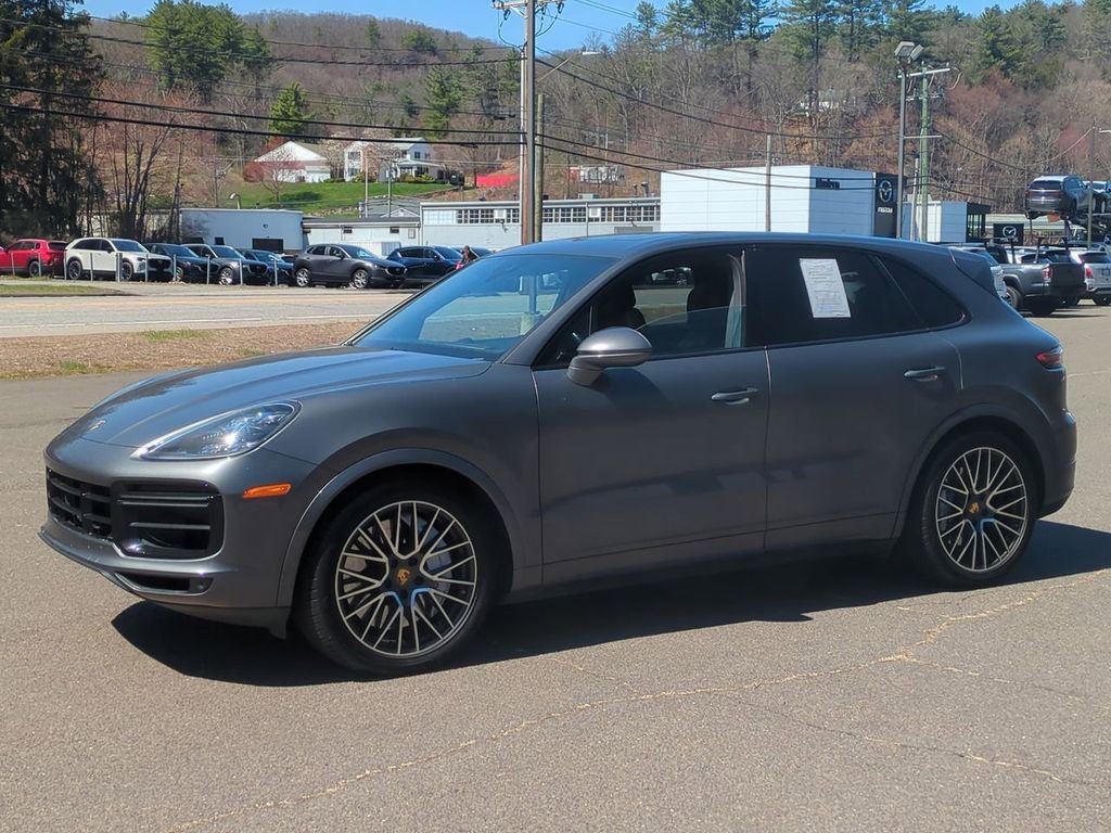 Used 2019 Porsche Cayenne Turbo AWD/4WD image 2