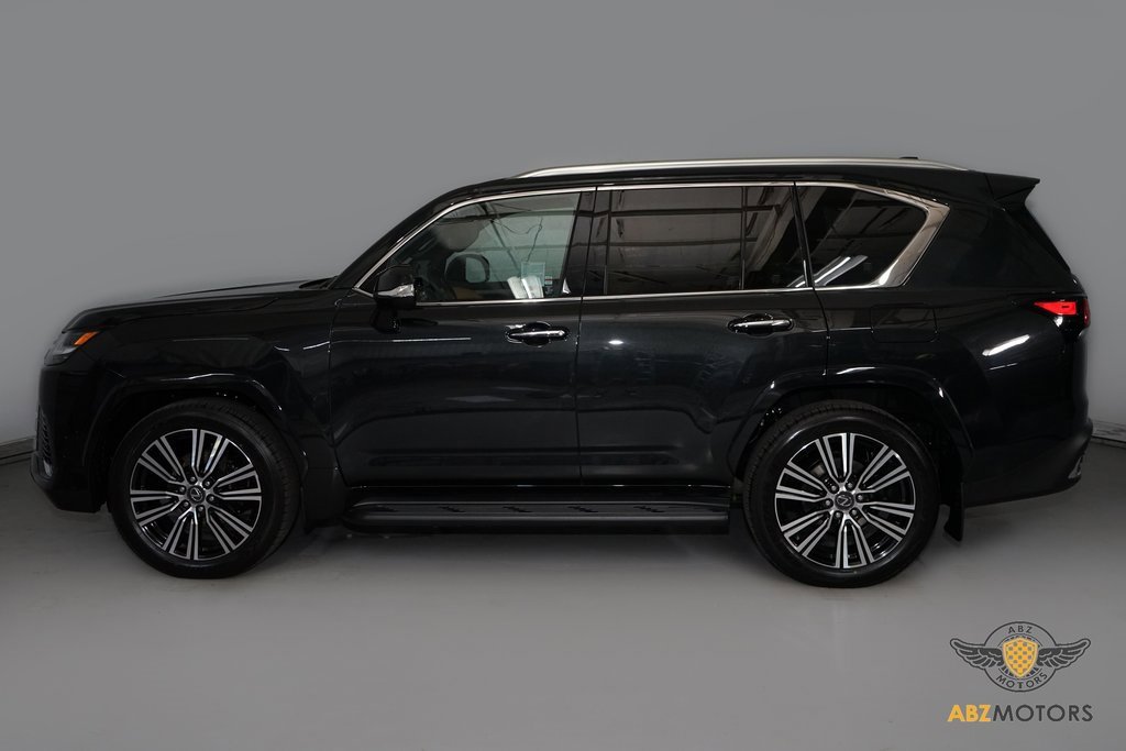 Used 2026 Lexus LX 600 4WD w/ Luxury Package image 5