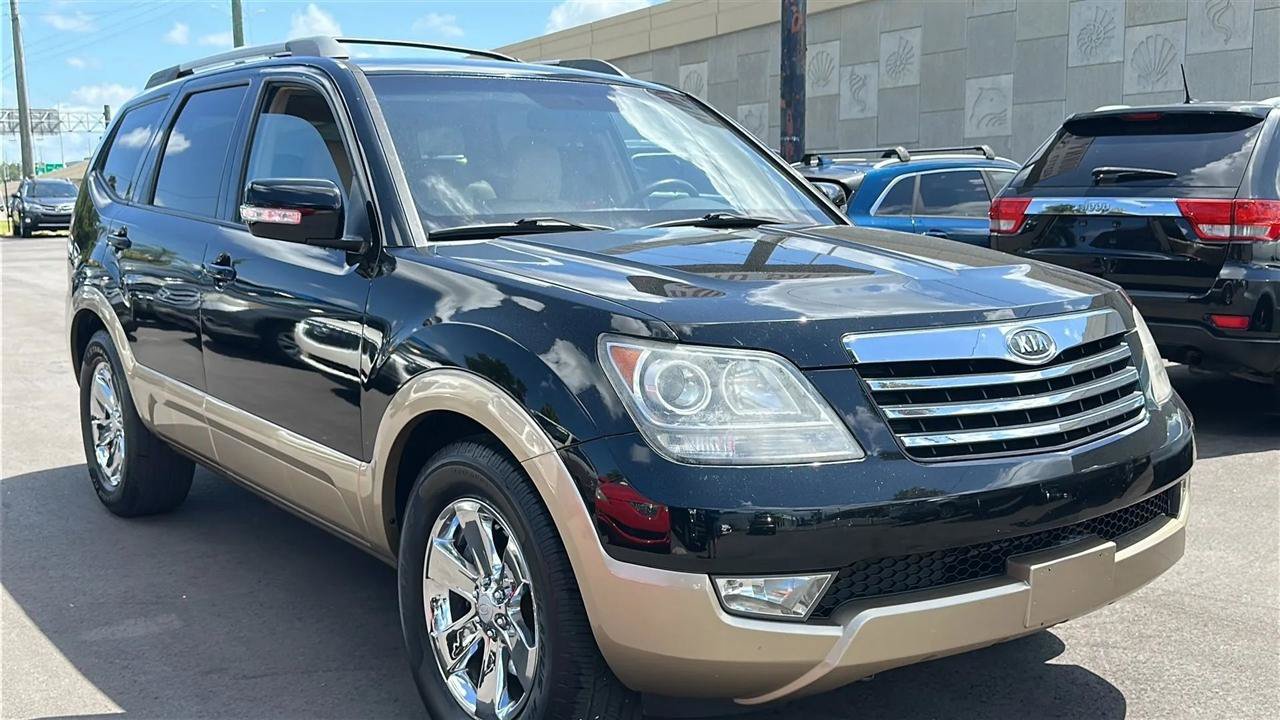 Used 2009 Kia Borrego EX w/ Premium Pkg RWD image 4