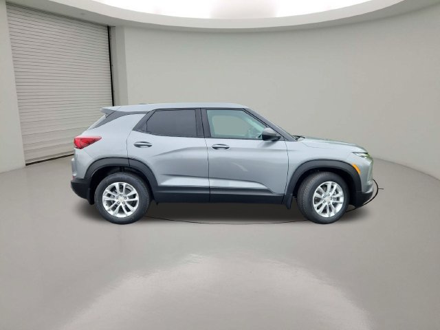 New 2026 Chevrolet TrailBlazer LS w/ LS Convenience Package FWD image 8