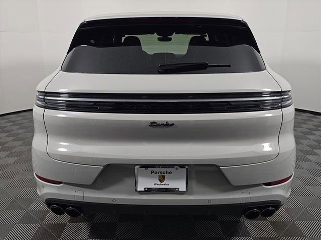 New 2026 Porsche Cayenne Turbo image 6