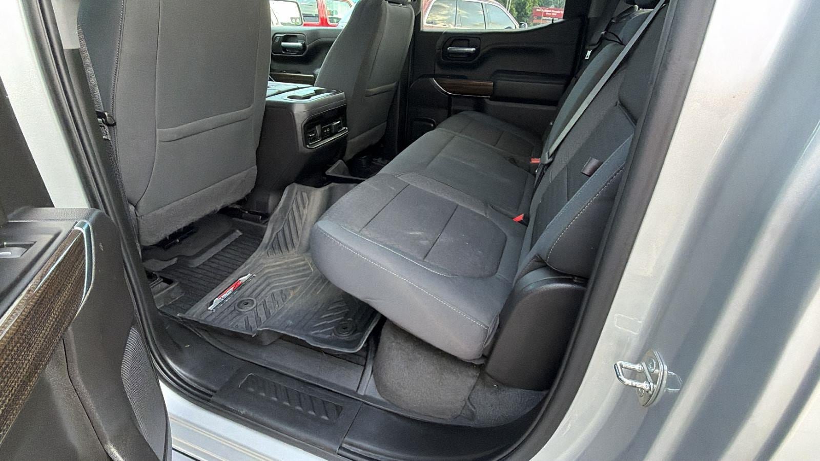 Used 2022 Chevrolet Silverado 1500 RST AWD/4WD image 25