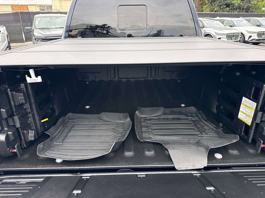 Certified 2025 Ford F150 Raptor AWD/4WD image 9