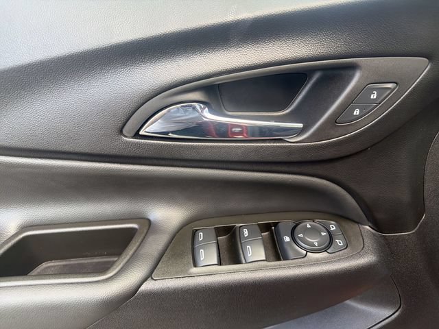 Used 2023 Chevrolet Equinox LT AWD/4WD image 24