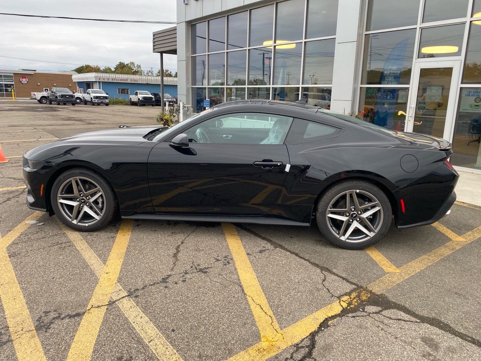 Used 2026 Ford Mustang Premium RWD image 3